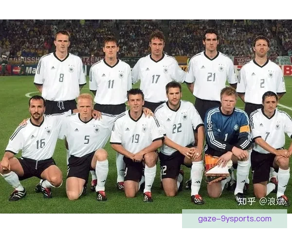 奥尔德姆足球俱乐部历史与发展探索：从辉煌到挑战的转折之路